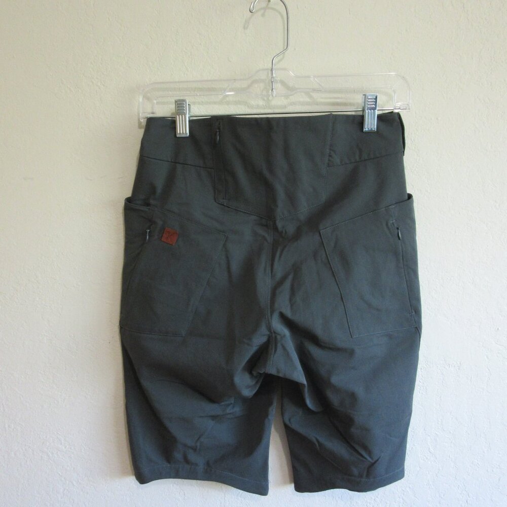 KITSBOW Gray Women's Athletic Biking 28 Shorts - Picture 2 of 5